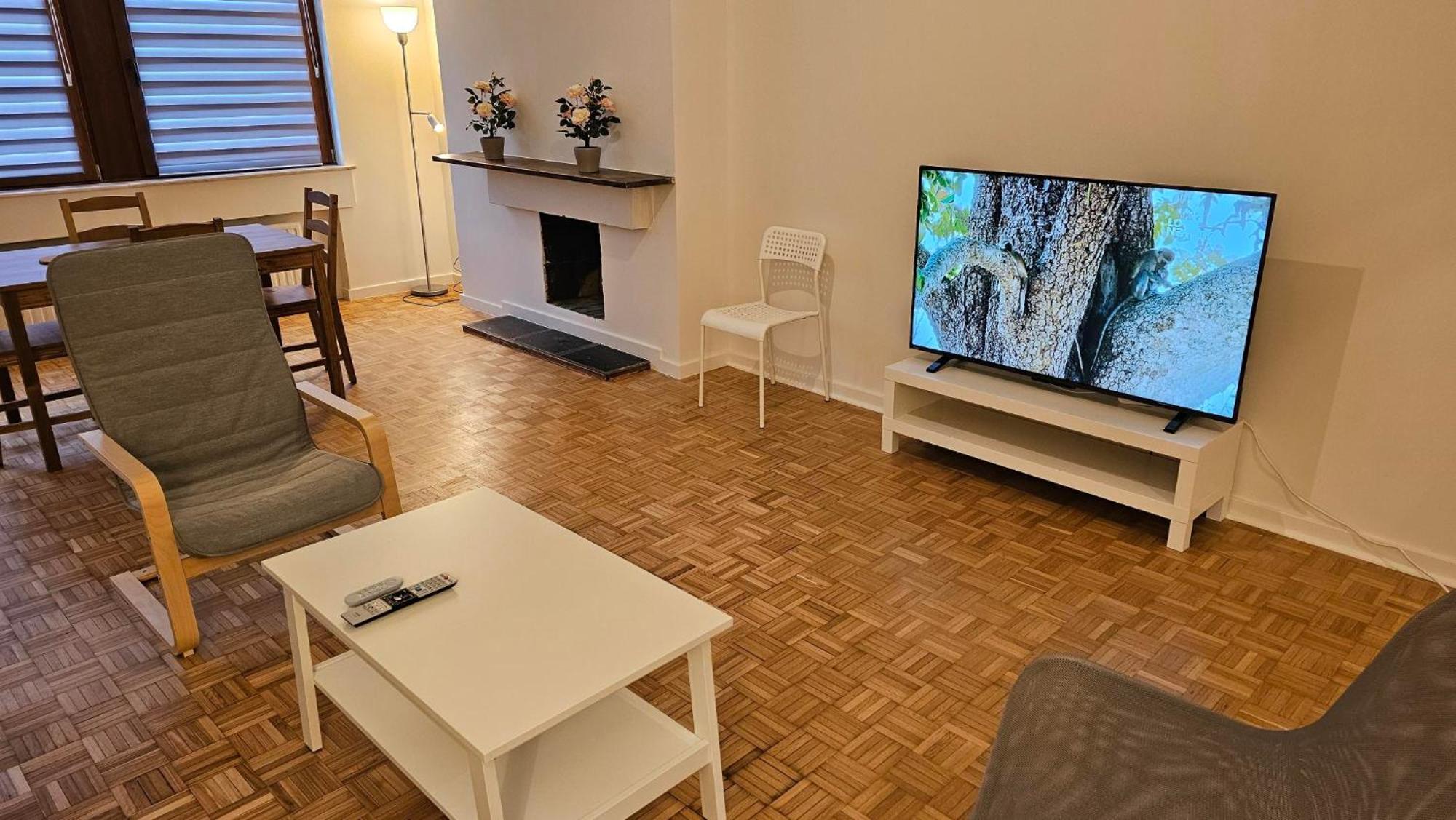 Apartment Chez Esmara Et Philippe Brüssel Zimmer foto